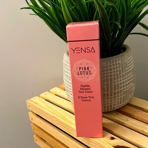 Yensa Pink Lotus Peptide Renewal Face Cream 1.7oz New in Box